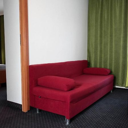 Hotel George 나다르진 외부 사진