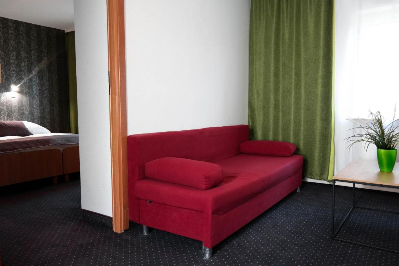 Hotel George 나다르진 외부 사진