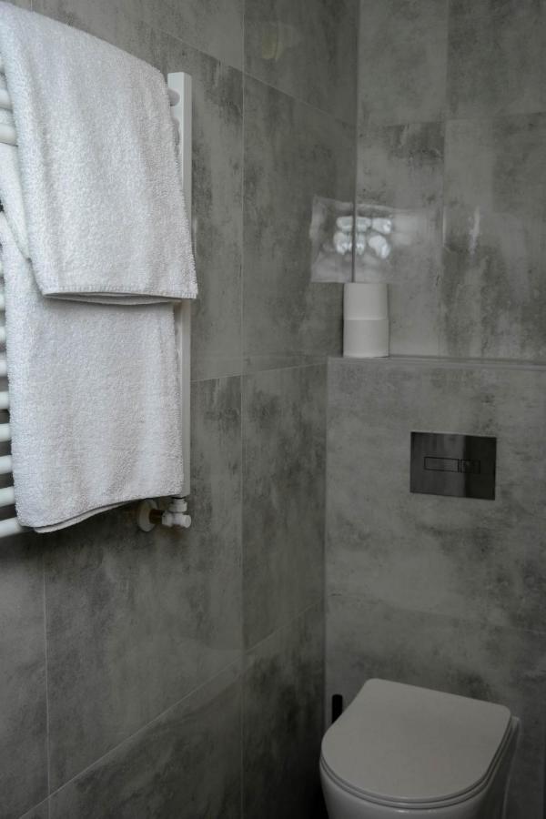 Hotel George 나다르진 외부 사진