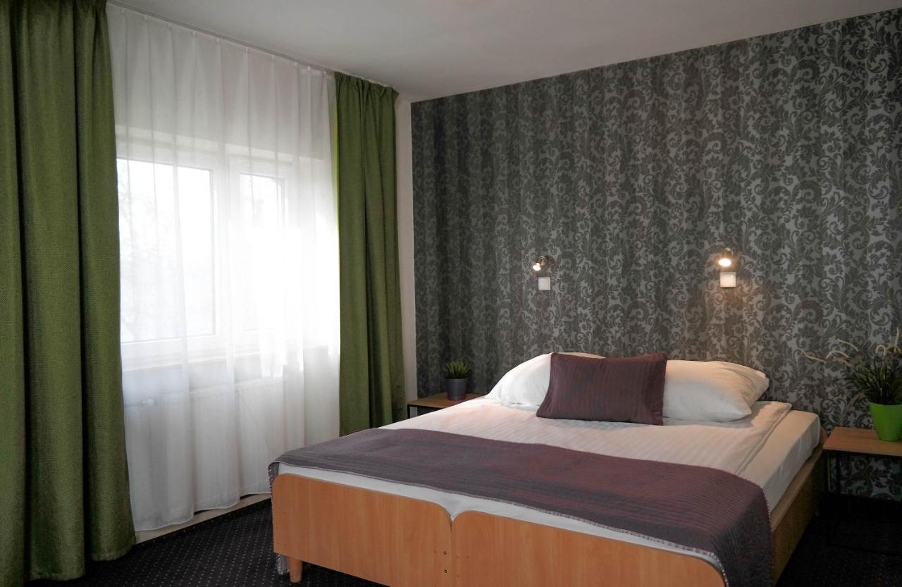 Hotel George 나다르진 외부 사진